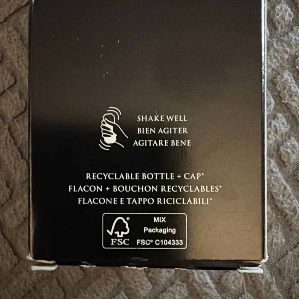 Kat Von D Good Apple Full Coverage Serum Foundation Deep 084 1.01 fl oz